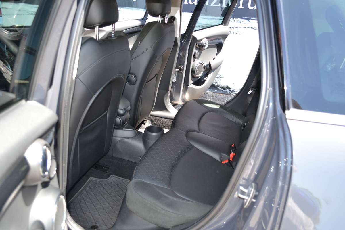 MINI Cooper SD – Bild 12 von 16