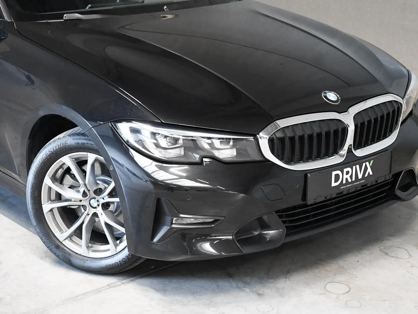 BMW 320 320e Touring Aut. Sport Line Noir - 2