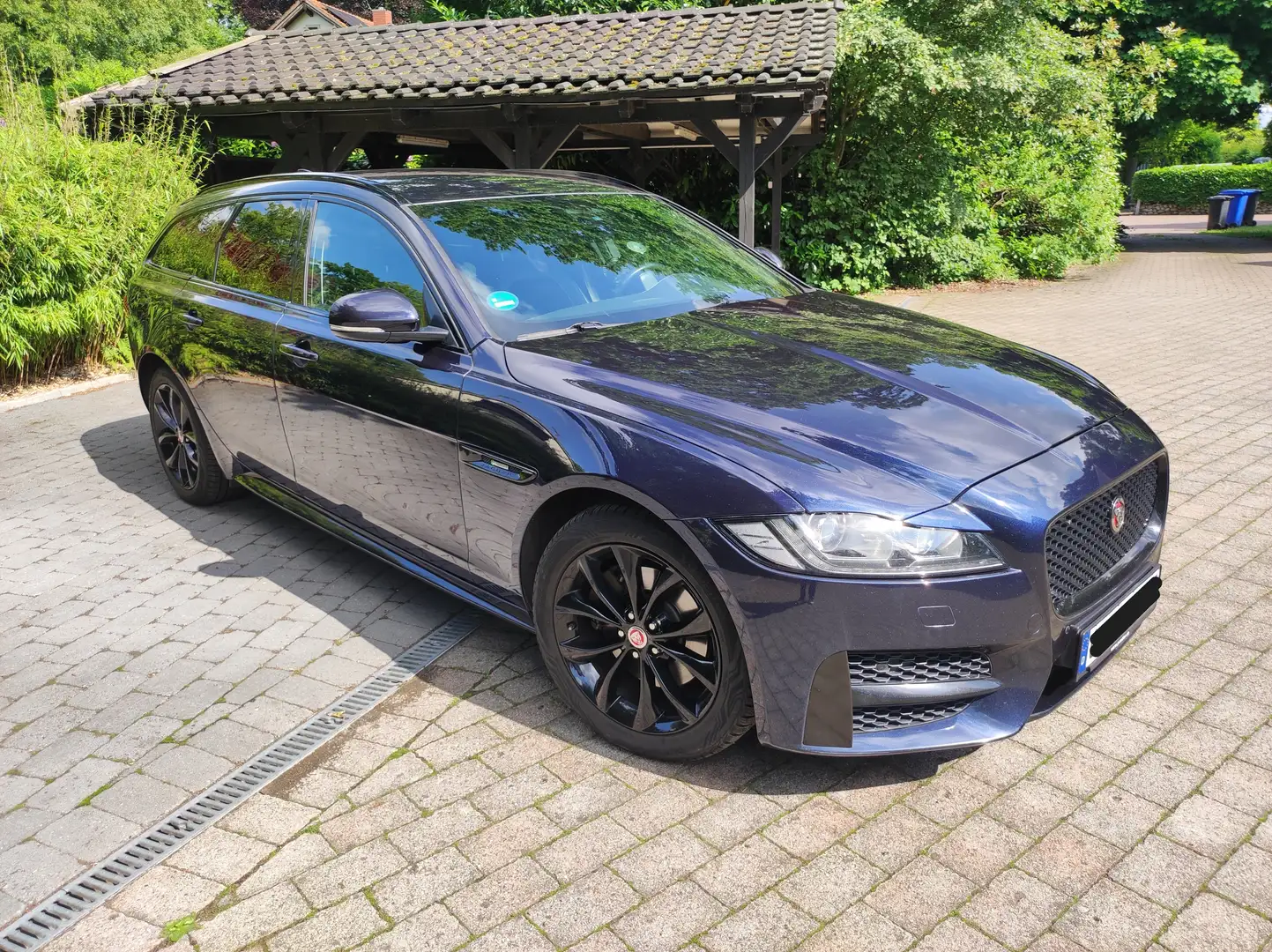 Jaguar XF 2.0d R-Sport Black Pack Edition Automatik AWD Blau - 1