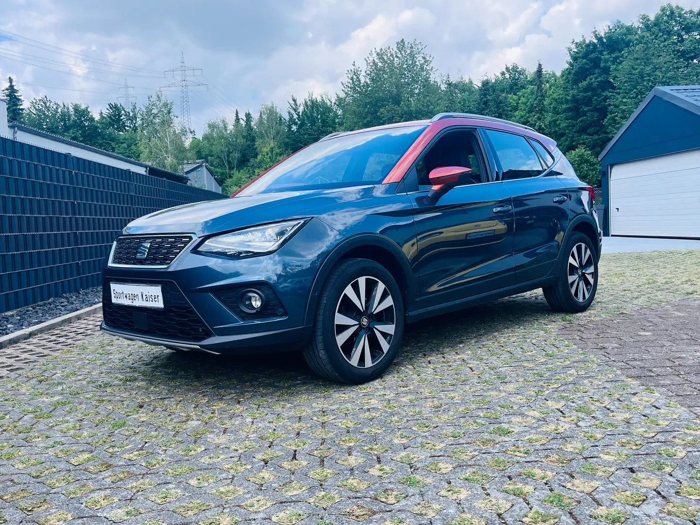 SEAT Arona Beats Edition*1.Hand*Virtual*Navi*Automatik*Cam Grau - 1