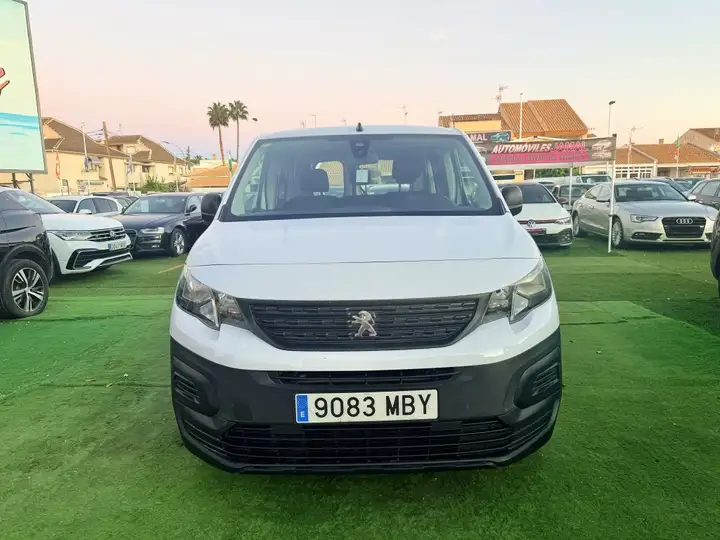 Peugeot Rifter 2022, foto 15