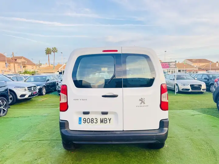 Peugeot Rifter 2022, foto 3