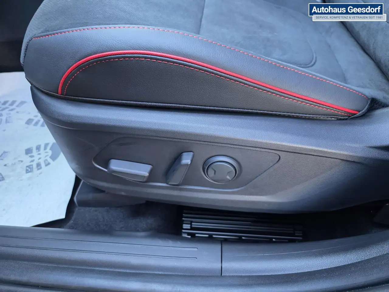 Hyundai TUCSON N Line X 239 PS MAXIMAL-AUSSTATTUNG 4WD sofor..., миниатюра 11