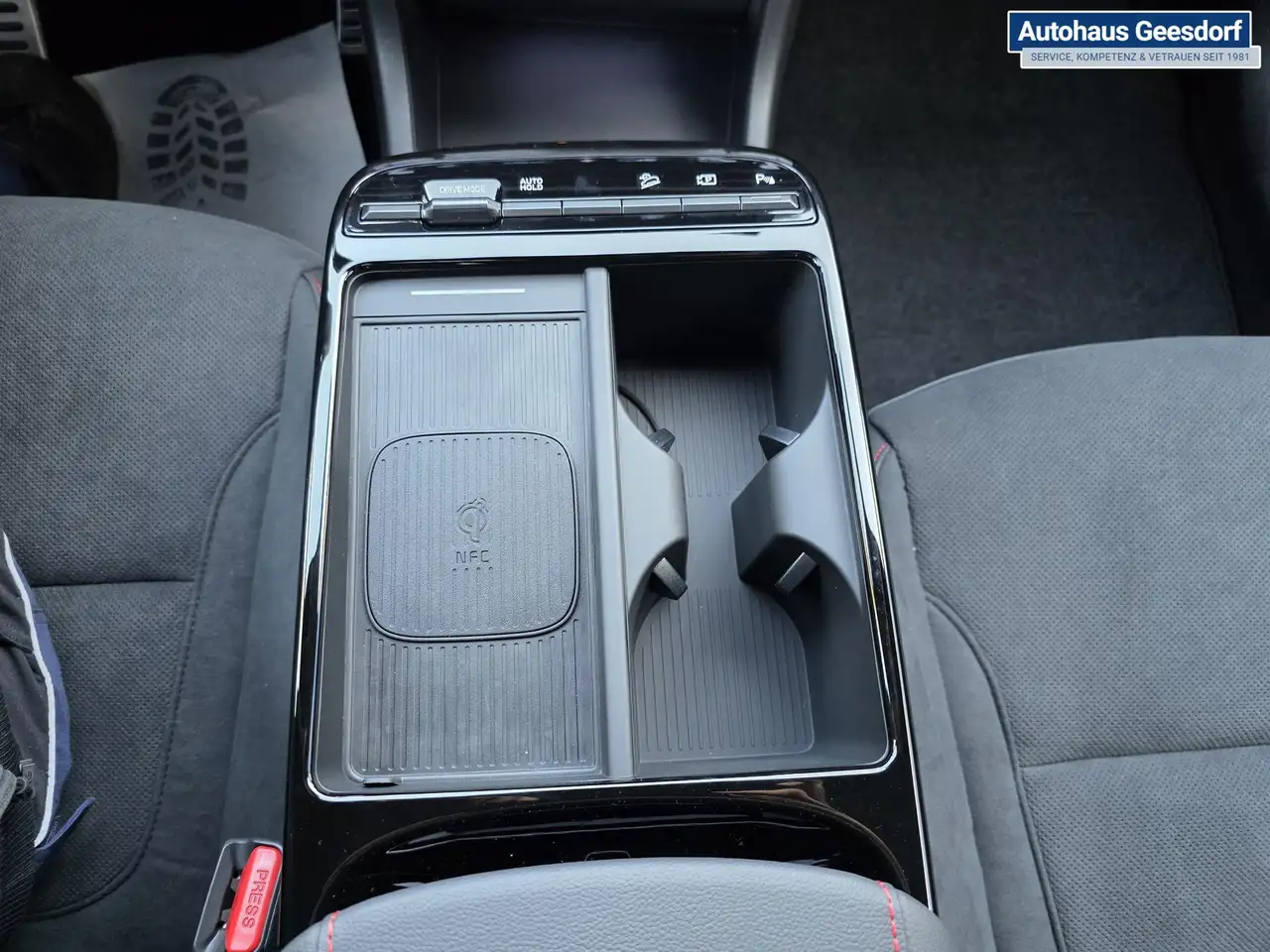 Hyundai TUCSON N Line X 239 PS MAXIMAL-AUSSTATTUNG 4WD sofor..., миниатюра 17