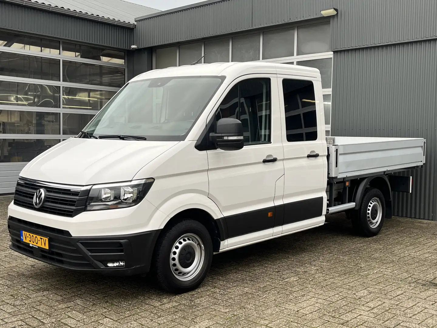 Volkswagen Crafter 35 2.0 TDI DC Airco Cruise Control Trekhaak 2500kg Wit - 2