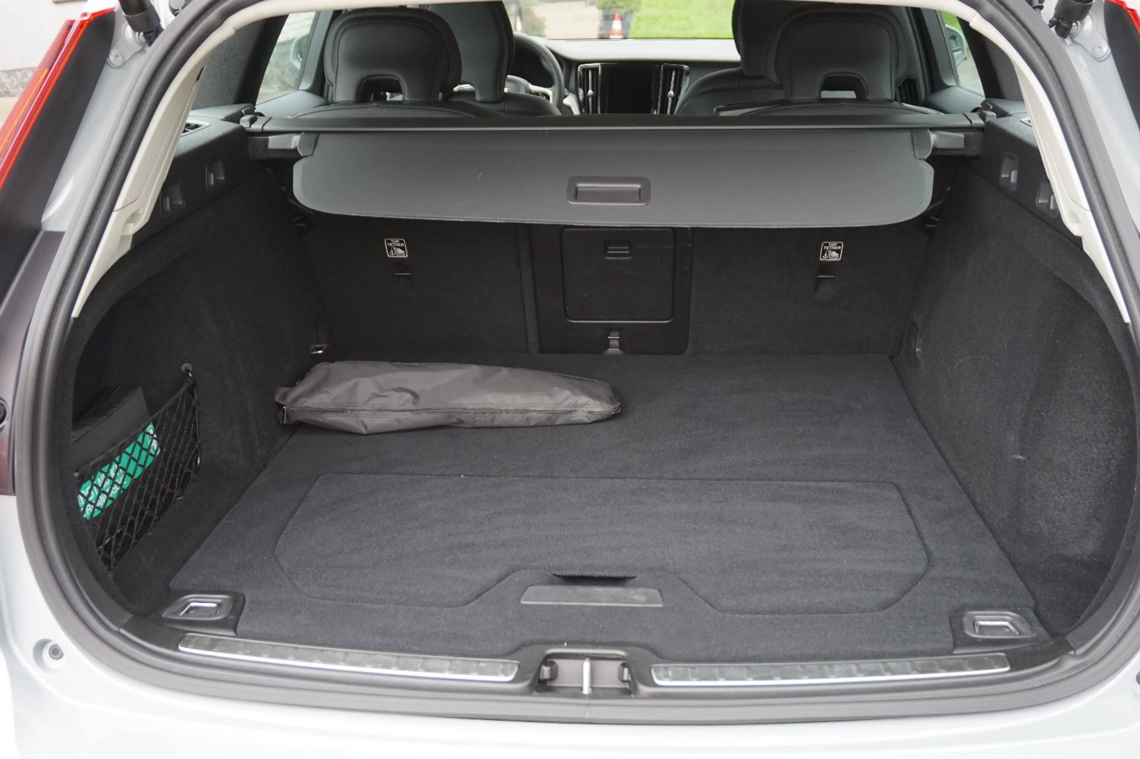 Volvo V60 Cross Country Plus AWD El.Heckklappe;Navi — photo 7