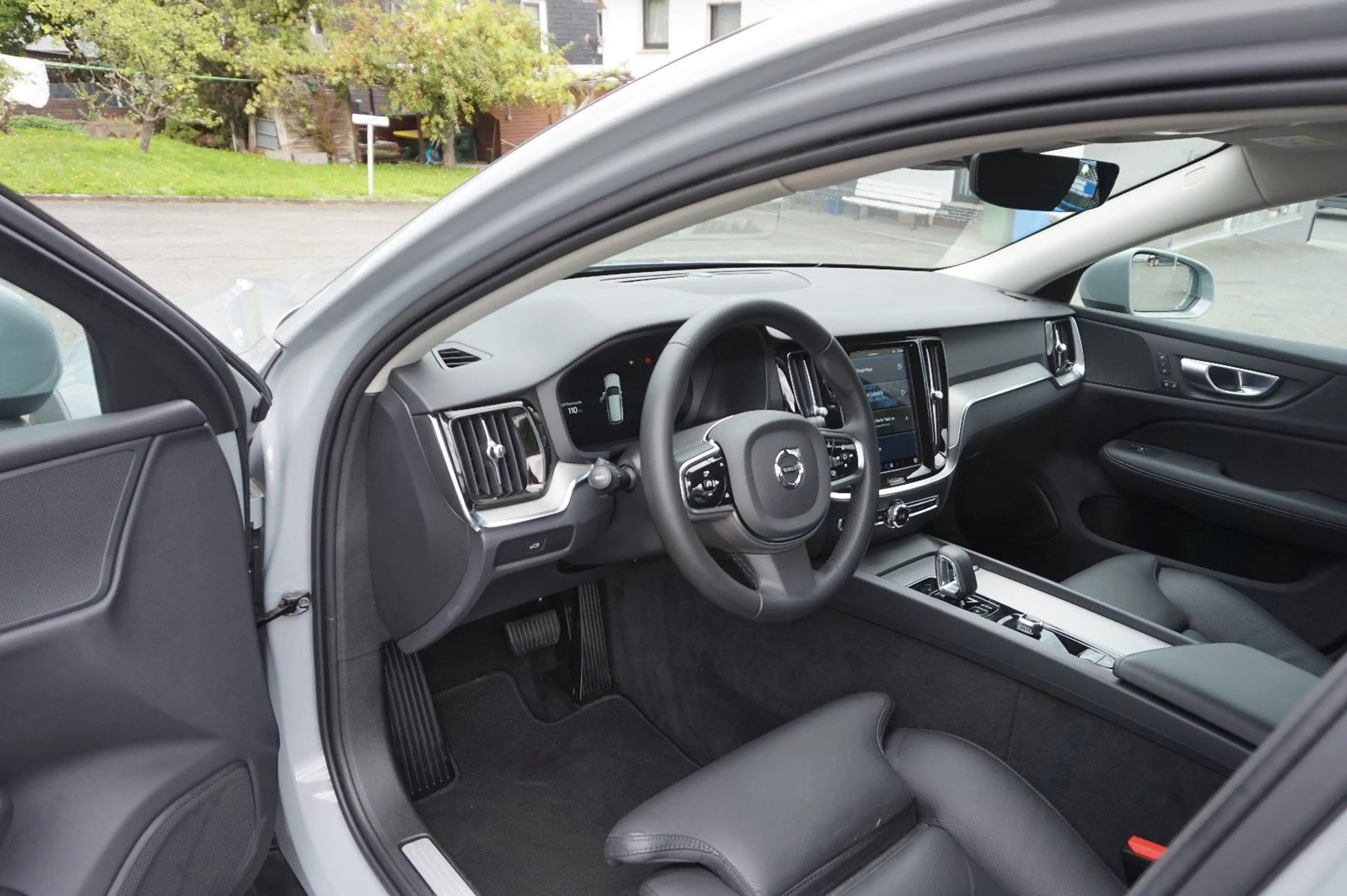 Volvo V60 Cross Country Plus AWD El.Heckklappe;Navi — photo 12