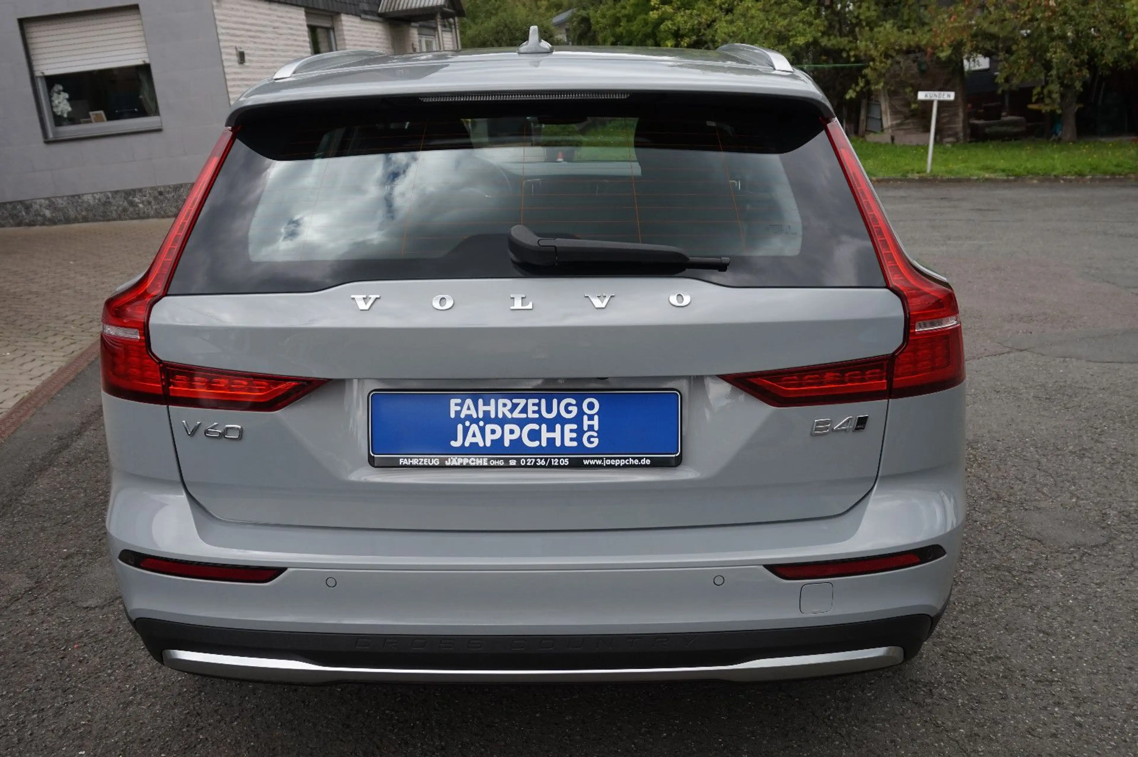 Volvo V60 Cross Country Plus AWD El.Heckklappe;Navi — photo 6