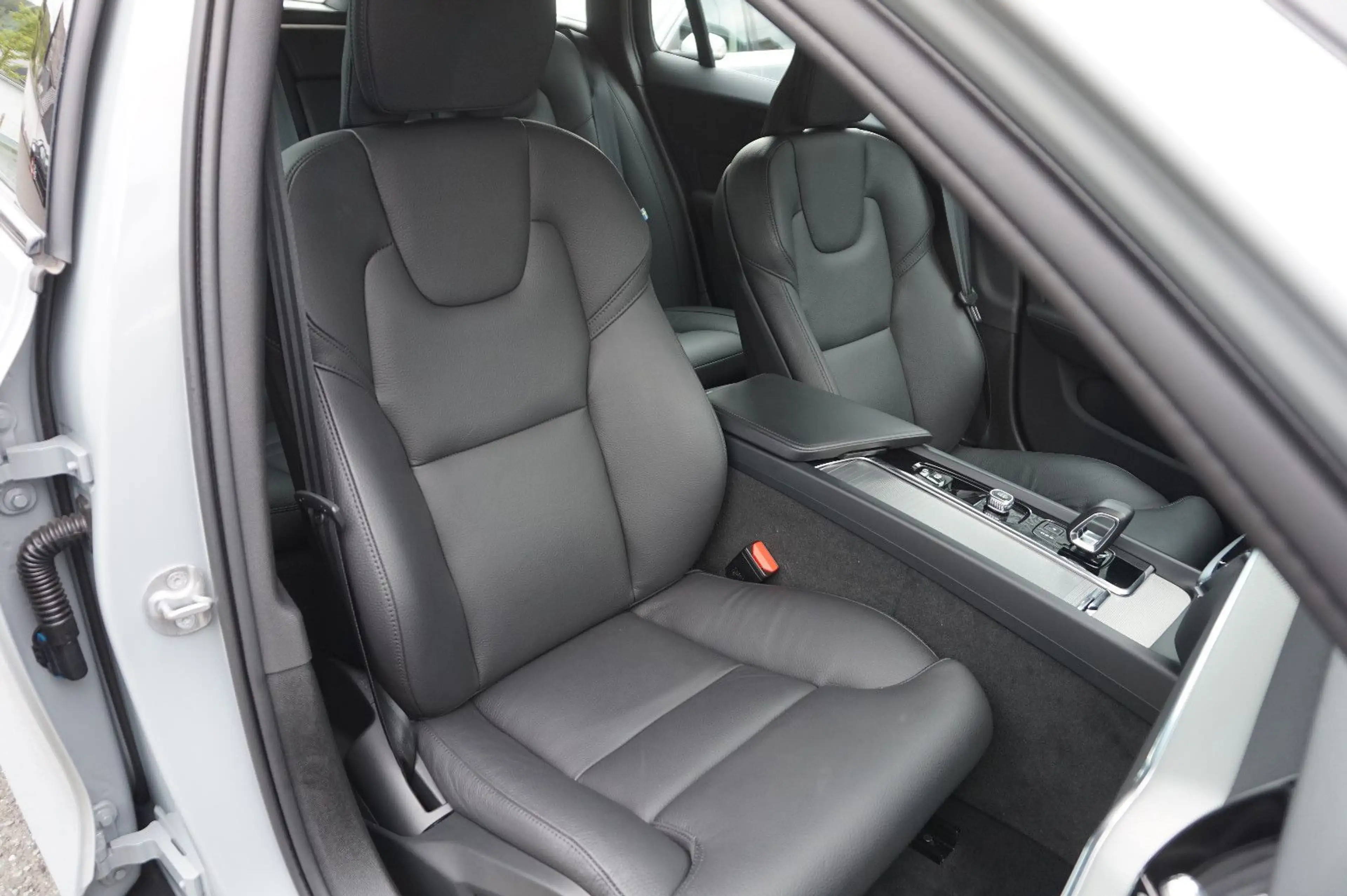 Volvo V60 Cross Country Plus AWD El.Heckklappe;Navi — photo 14