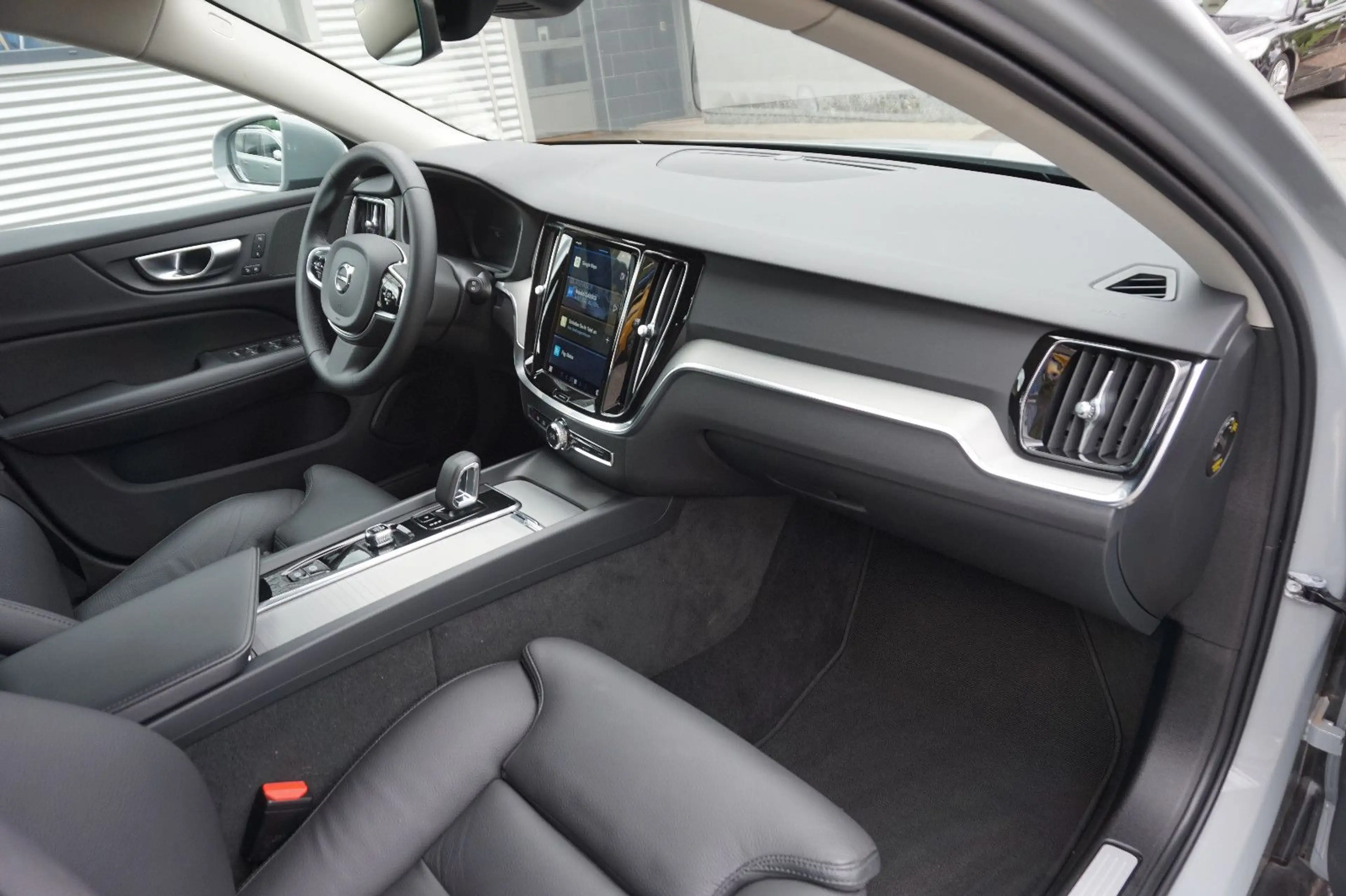 Volvo V60 Cross Country Plus AWD El.Heckklappe;Navi — photo 15