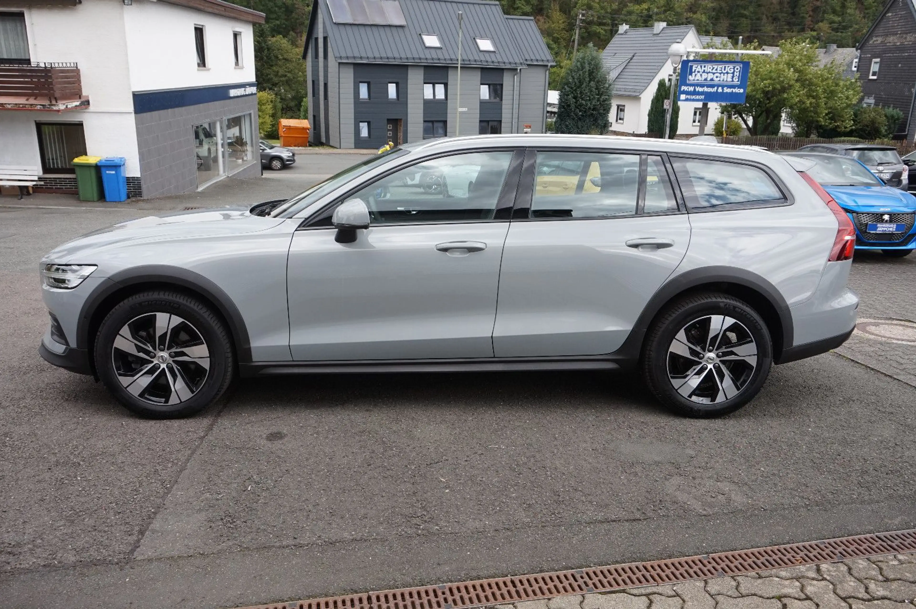 Volvo V60 Cross Country Plus AWD El.Heckklappe;Navi — photo 5