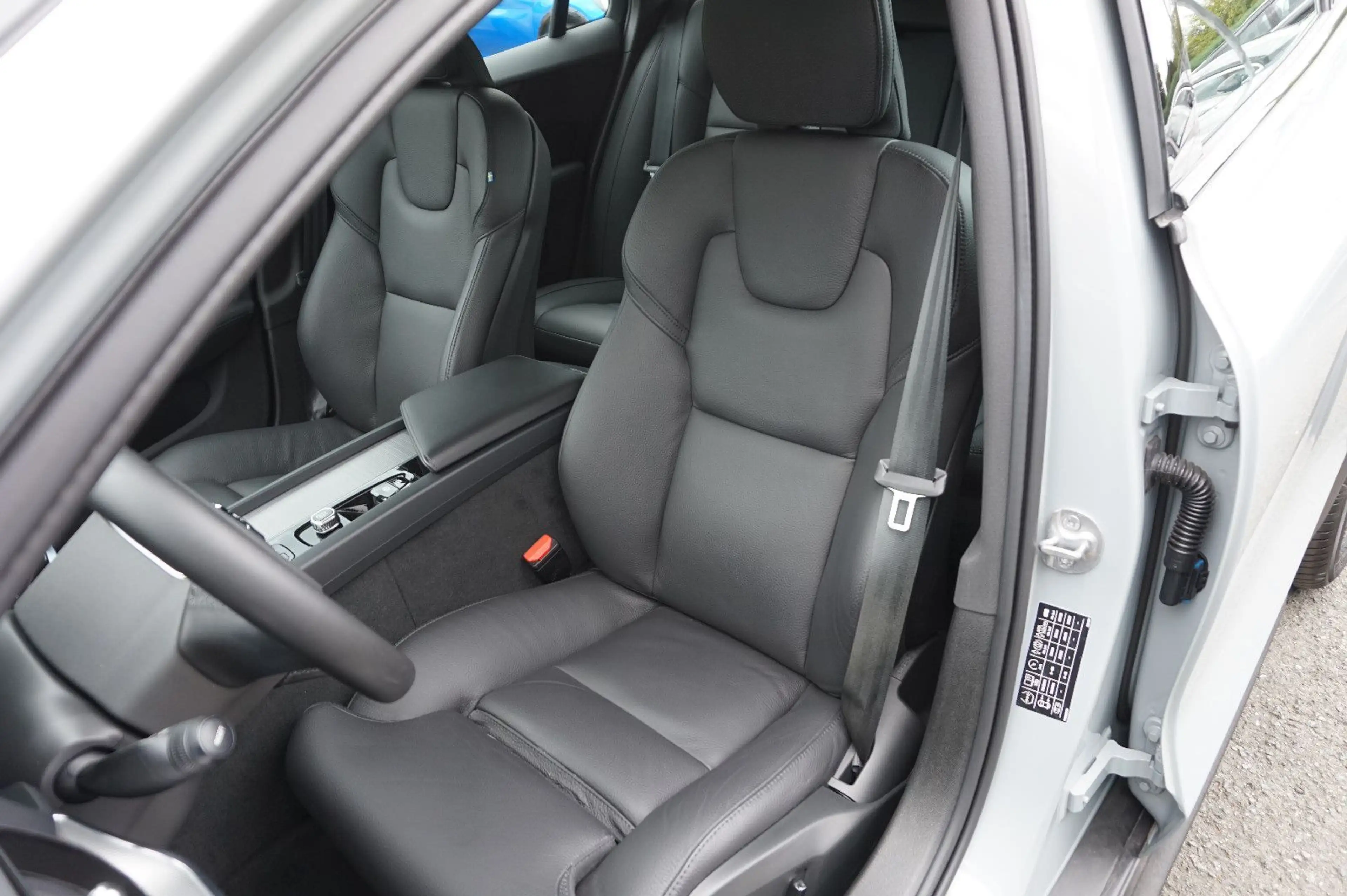 Volvo V60 Cross Country Plus AWD El.Heckklappe;Navi — photo 11