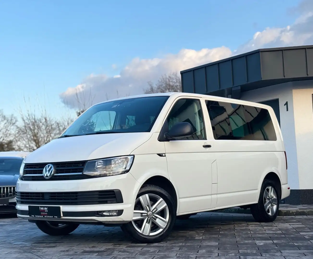 Volkswagen T6 Multivan Blanc - 1