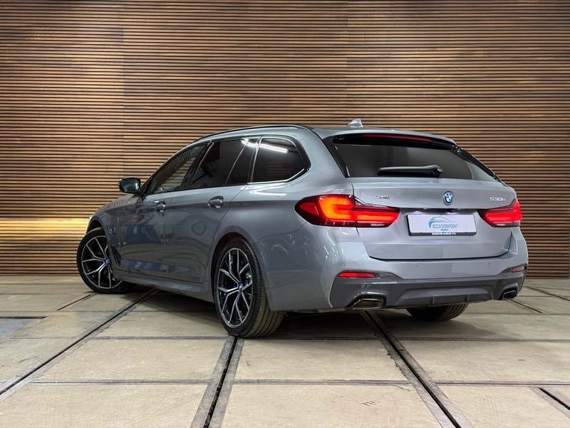 BMW 530 5-serie Touring 530e M-Sport Pro xDrive |Pano | H/ — photo 44