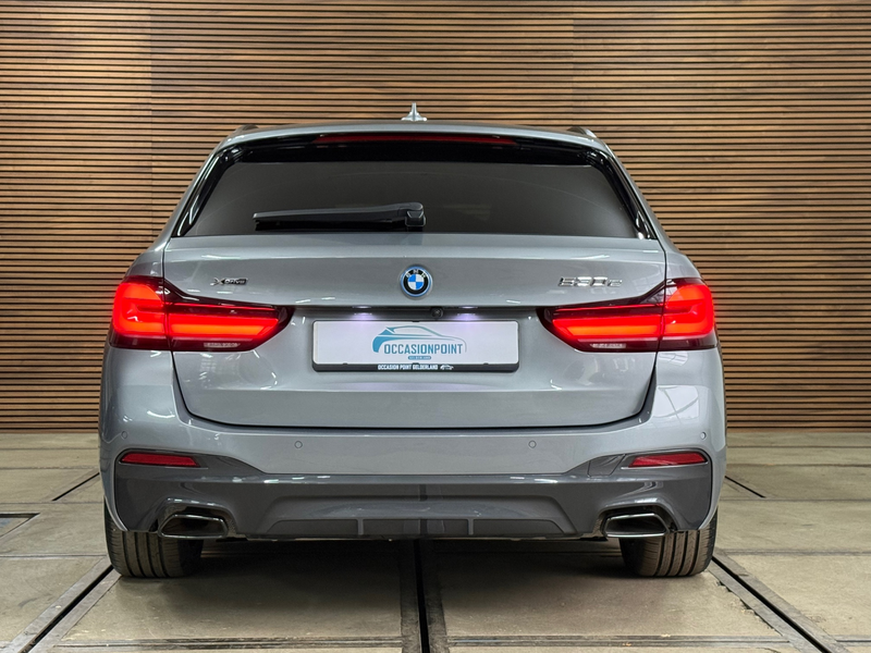 BMW 530 5-serie Touring 530e M-Sport Pro xDrive |Pano | H/ — photo 41