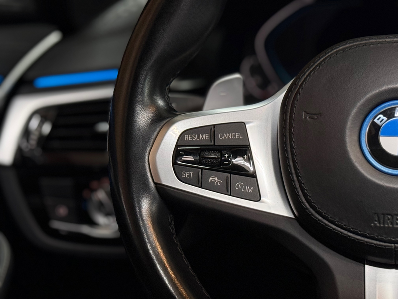 BMW 530 5-serie Touring 530e M-Sport Pro xDrive |Pano | H/ — photo 24