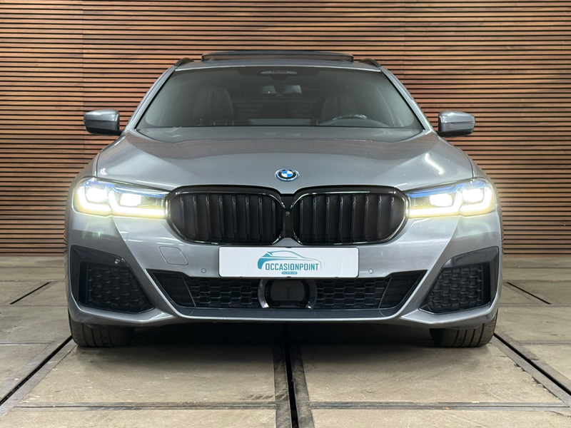 BMW 530 5-serie Touring 530e M-Sport Pro xDrive |Pano | H/ — photo 43