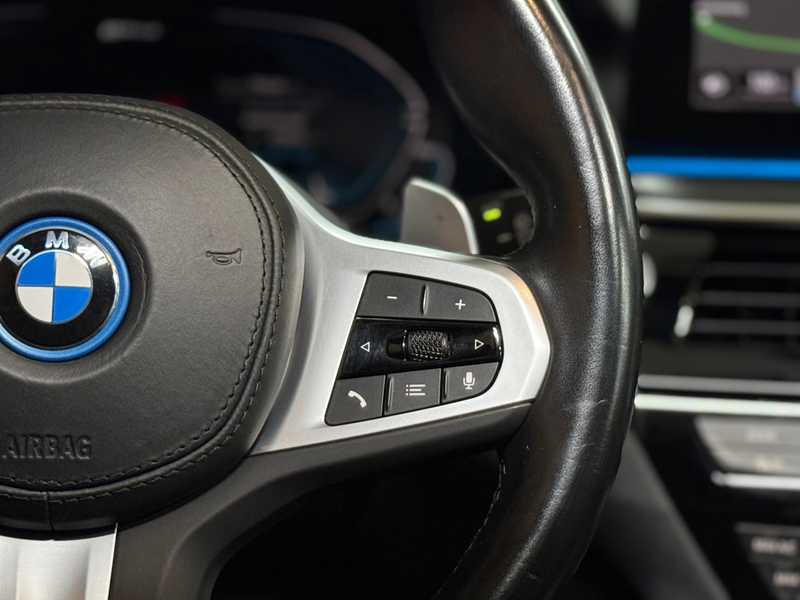 BMW 530 5-serie Touring 530e M-Sport Pro xDrive |Pano | H/ — photo 25
