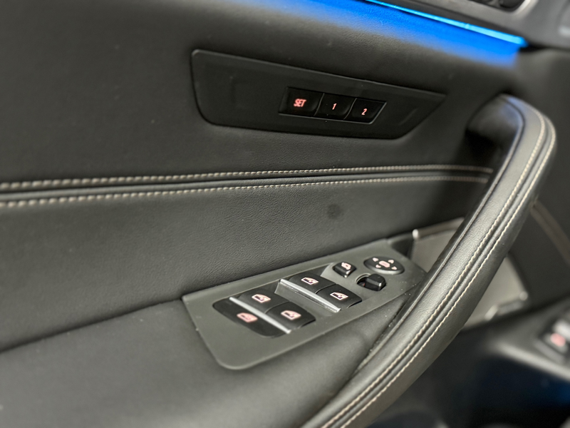 BMW 530 5-serie Touring 530e M-Sport Pro xDrive |Pano | H/ — photo 38