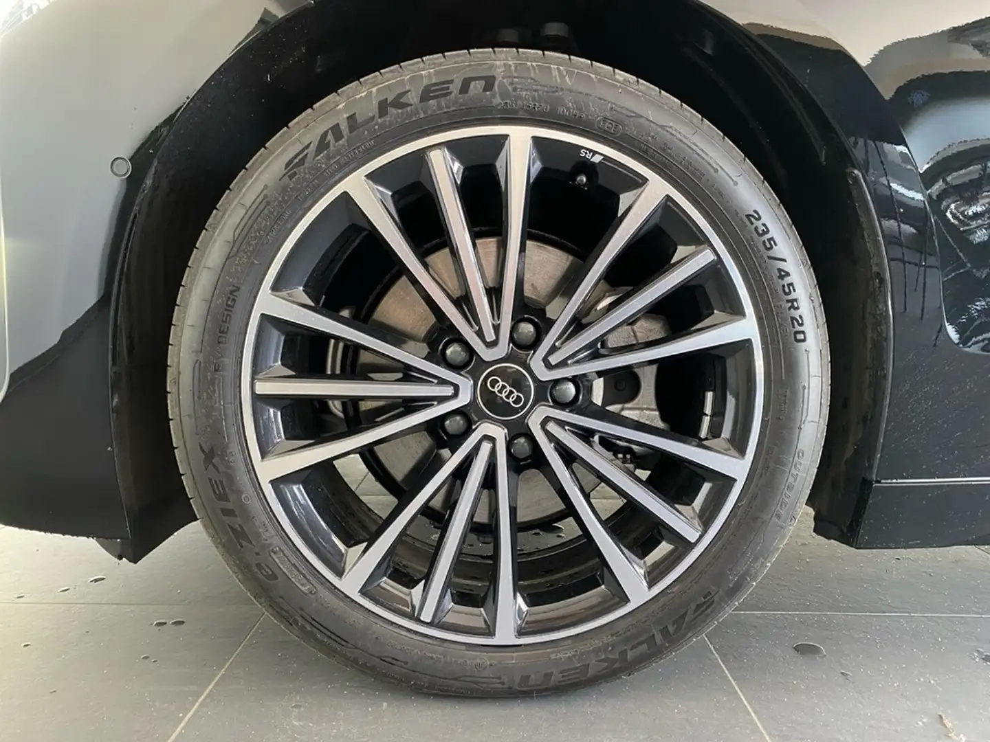Audi A6 e-tron Sportback AHK+360°+ACC+PRIVACY+VC+TECH Černá - 2