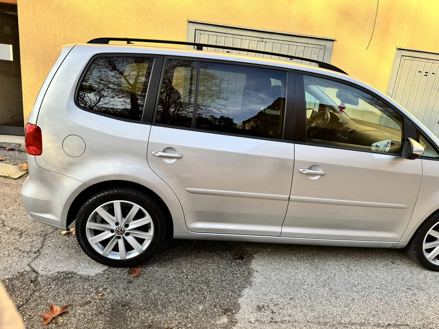 Volkswagen Touran 1.6 tdi Comfortline Business dsg - 2