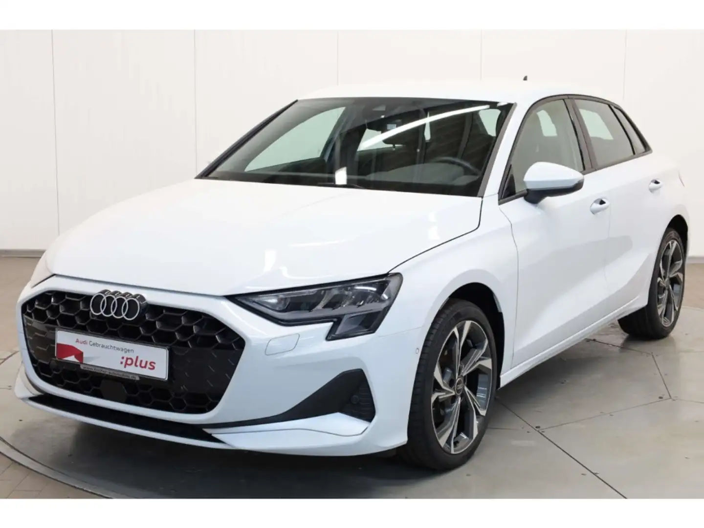 Audi A3 Sportback 35 TFSI advanced S-Tronic AHK/NAV Weiß - 2