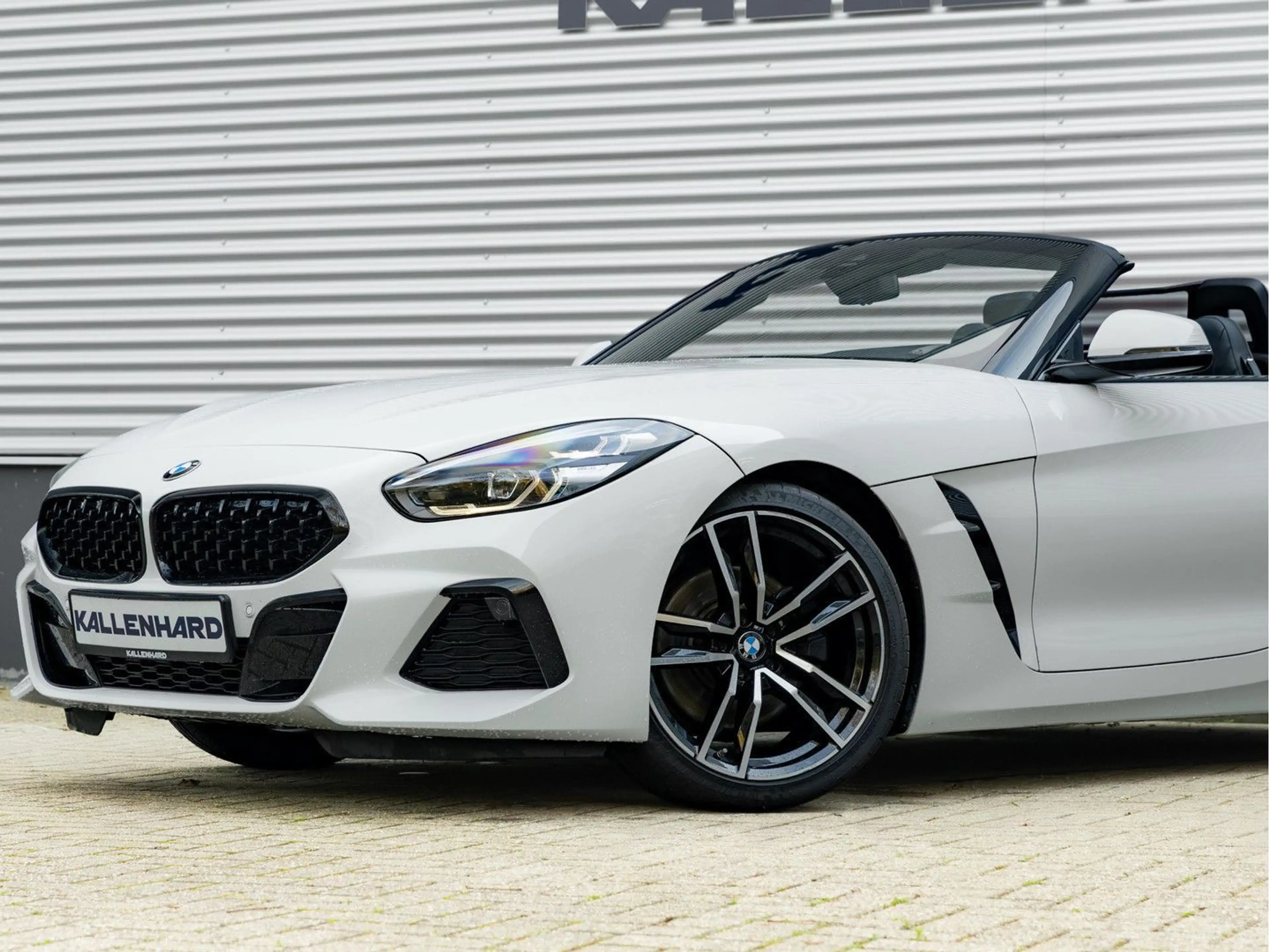BMW Z4 Roadster sDrive20i M-Sport - Harman Kardon - — photo 11