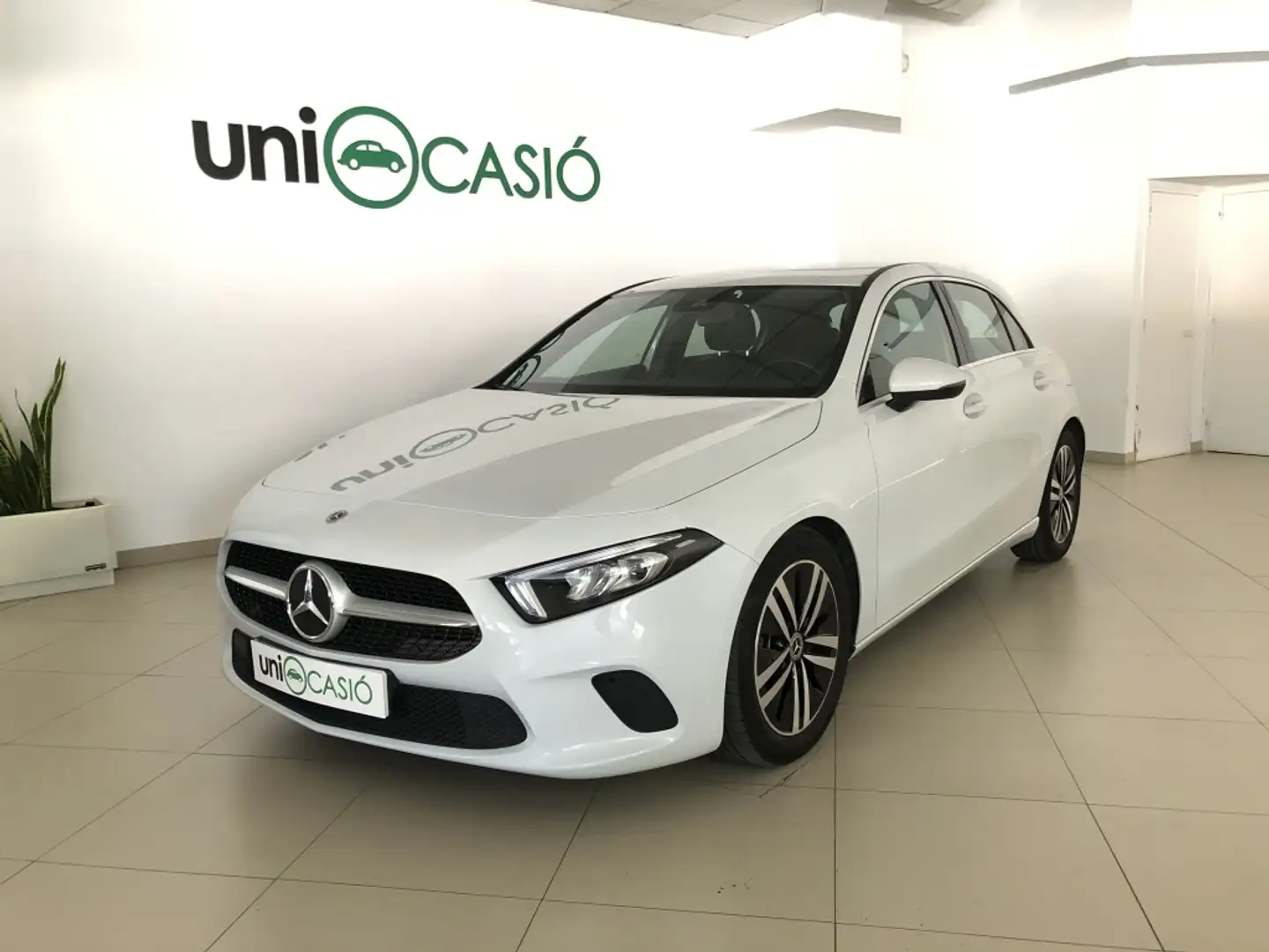 Mercedes-Benz A 200 200d 4Matic 8G-DCT - 1