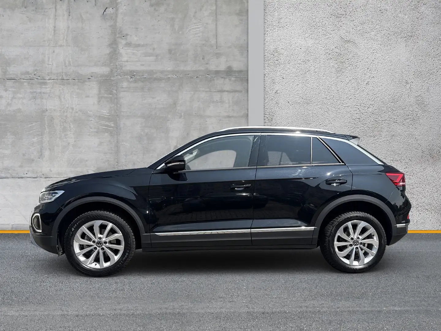 Volkswagen T-Roc 1.5 TSI DSG Style LED+ NAVI MASSAGE AHK Schwarz - 2