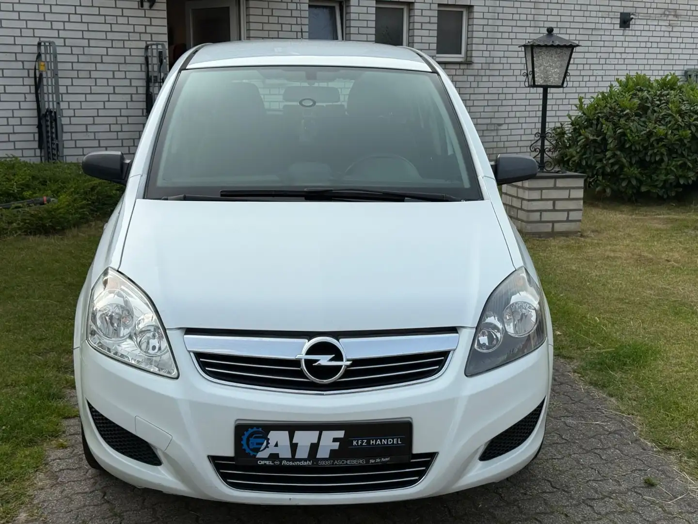 Opel Zafira B 1,6 Edition 7.Sitzer Blanco - 2
