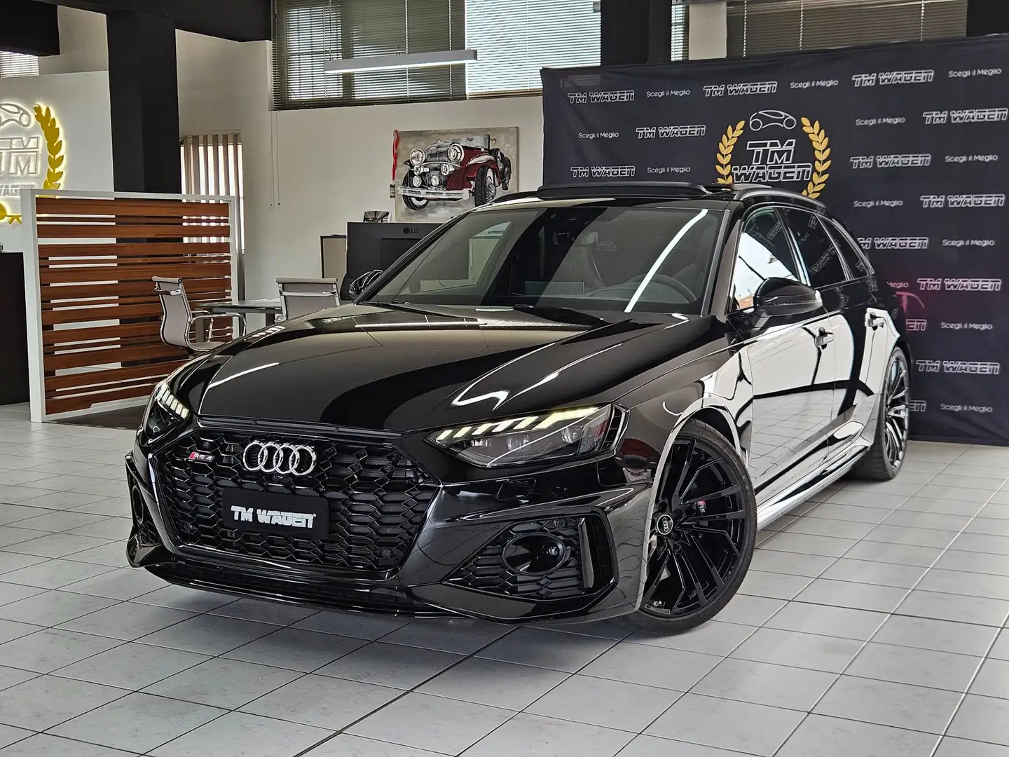 Audi RS4 Avant 2.9 tfsi quattro 450cv tiptronic Чёрный - 1