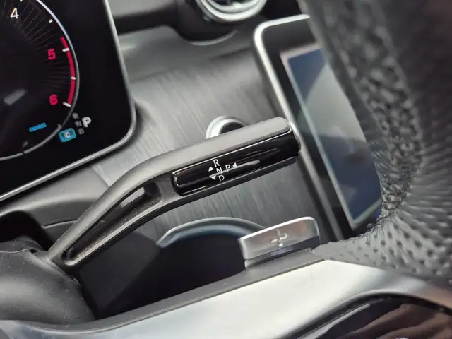 Mercedes-Benz C-Class view 10