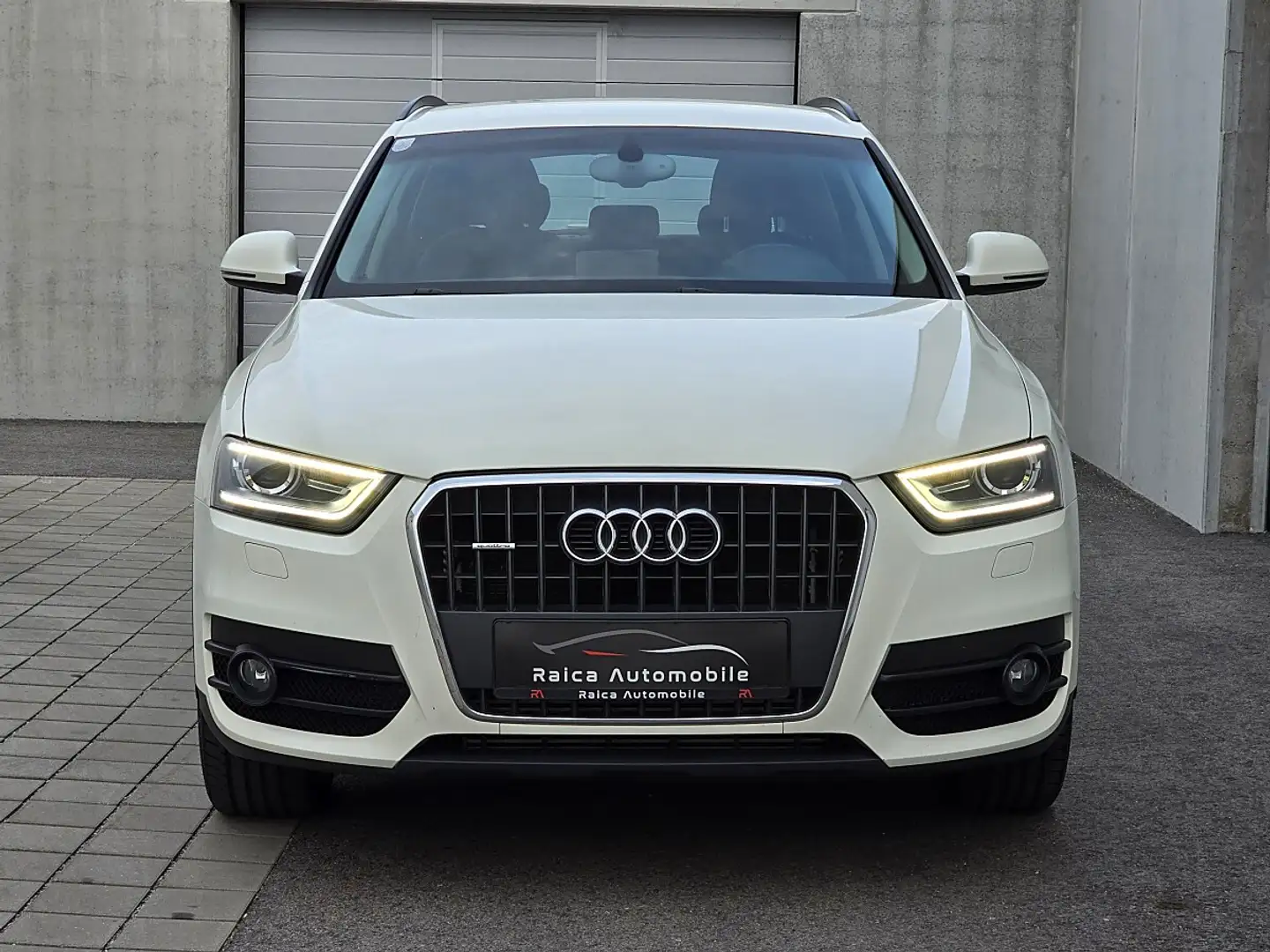 Audi Q3 2,0 TDI 2.Besitz *LED *SHZ *Tempomat *Bluetooth Weiß - 2