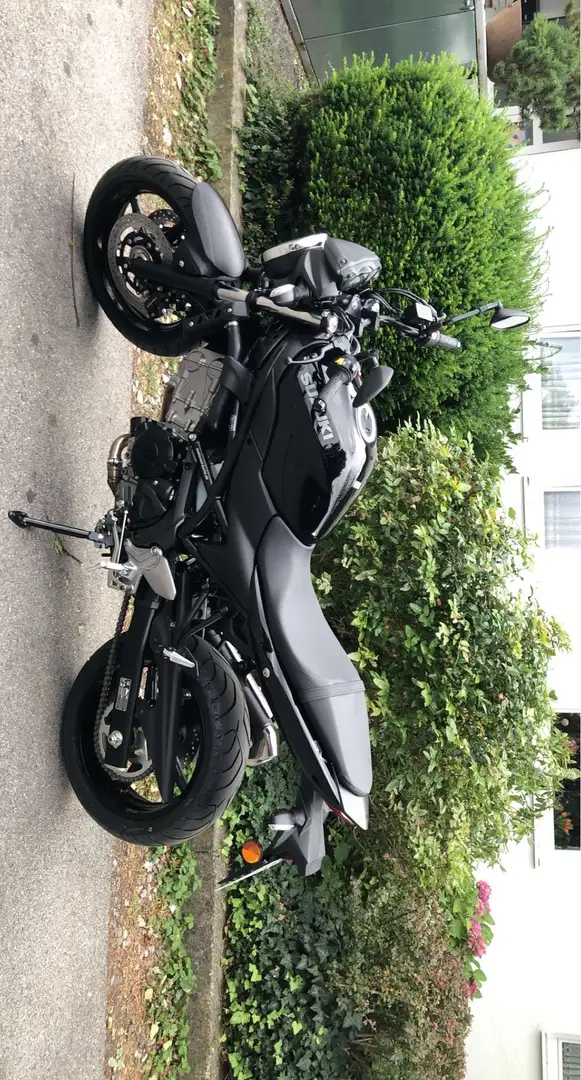 Suzuki SV 650 2020 Zwart - 1