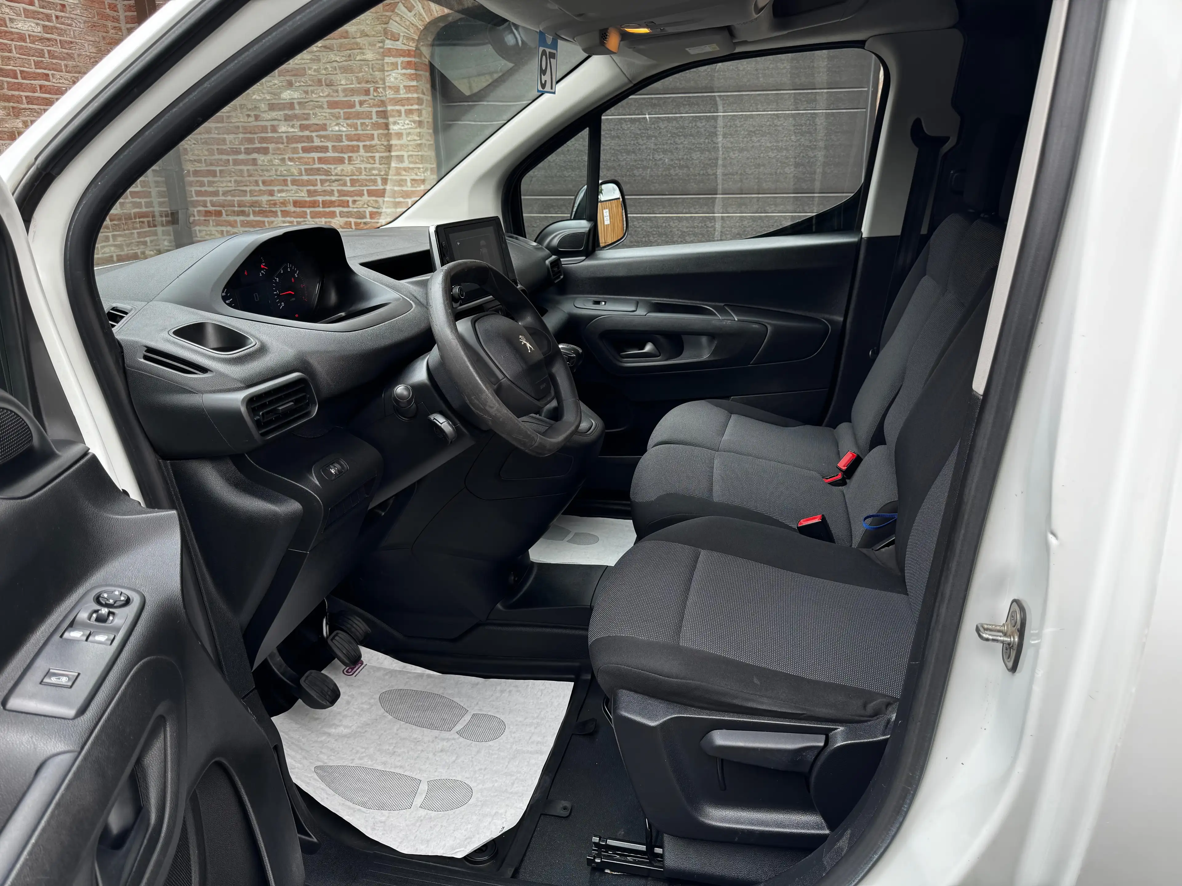 Peugeot Partner | BTW INCL | 3 ZIT | BLIND SPOT | NAVI | CARPLAY | PDC V+A | A/C | — photo 4