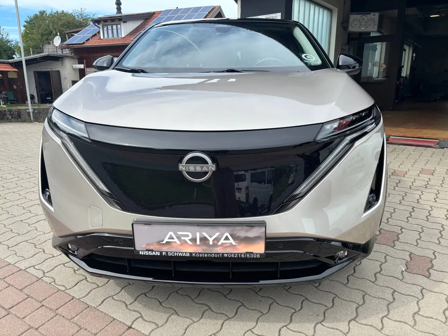 Nissan Ariya Evolve 87 kWh mit elektr. Schiebedach Bronze - 2