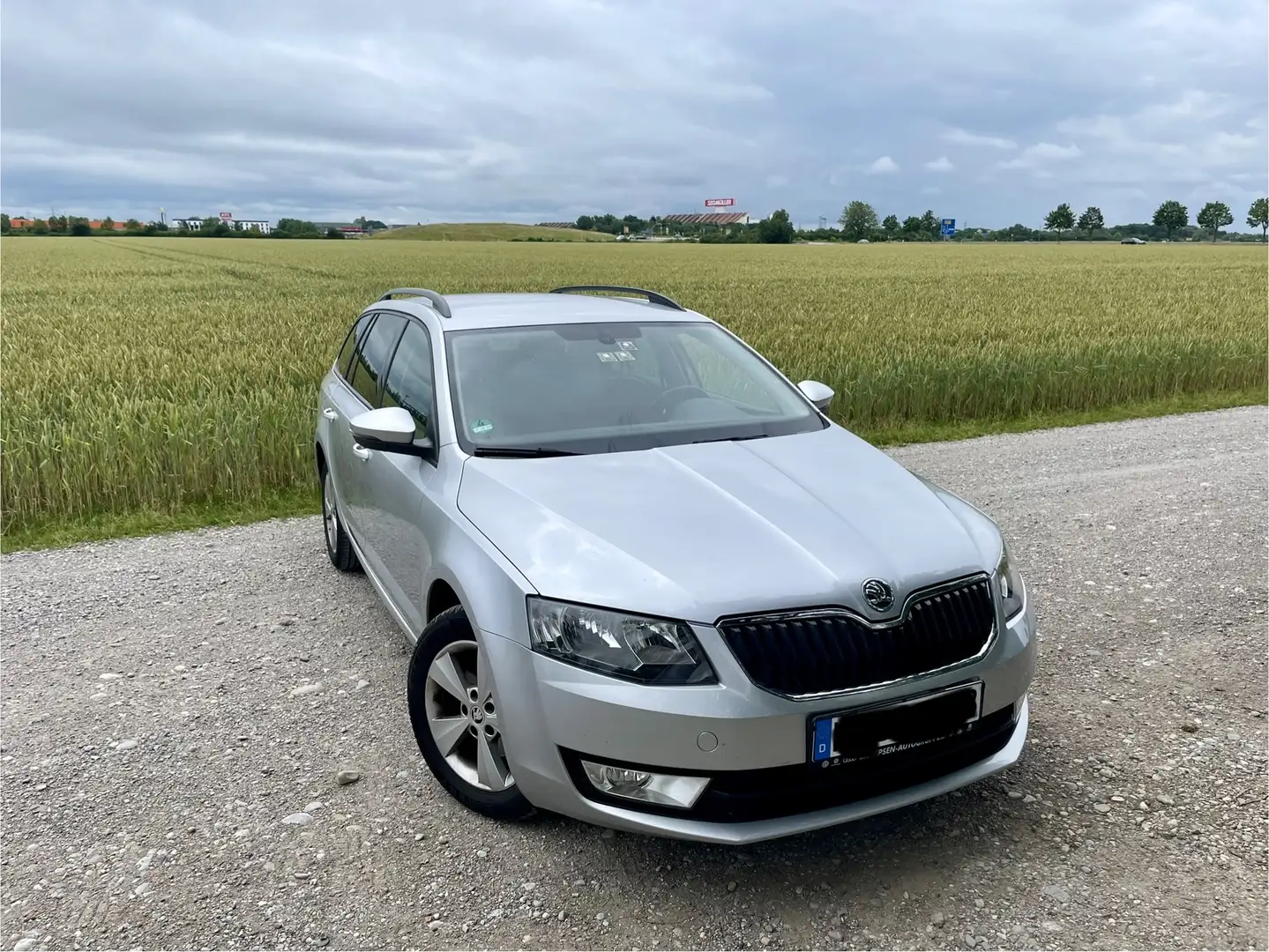 Skoda Octavia Octavia Combi 1.2 TSI Active Silber - 1