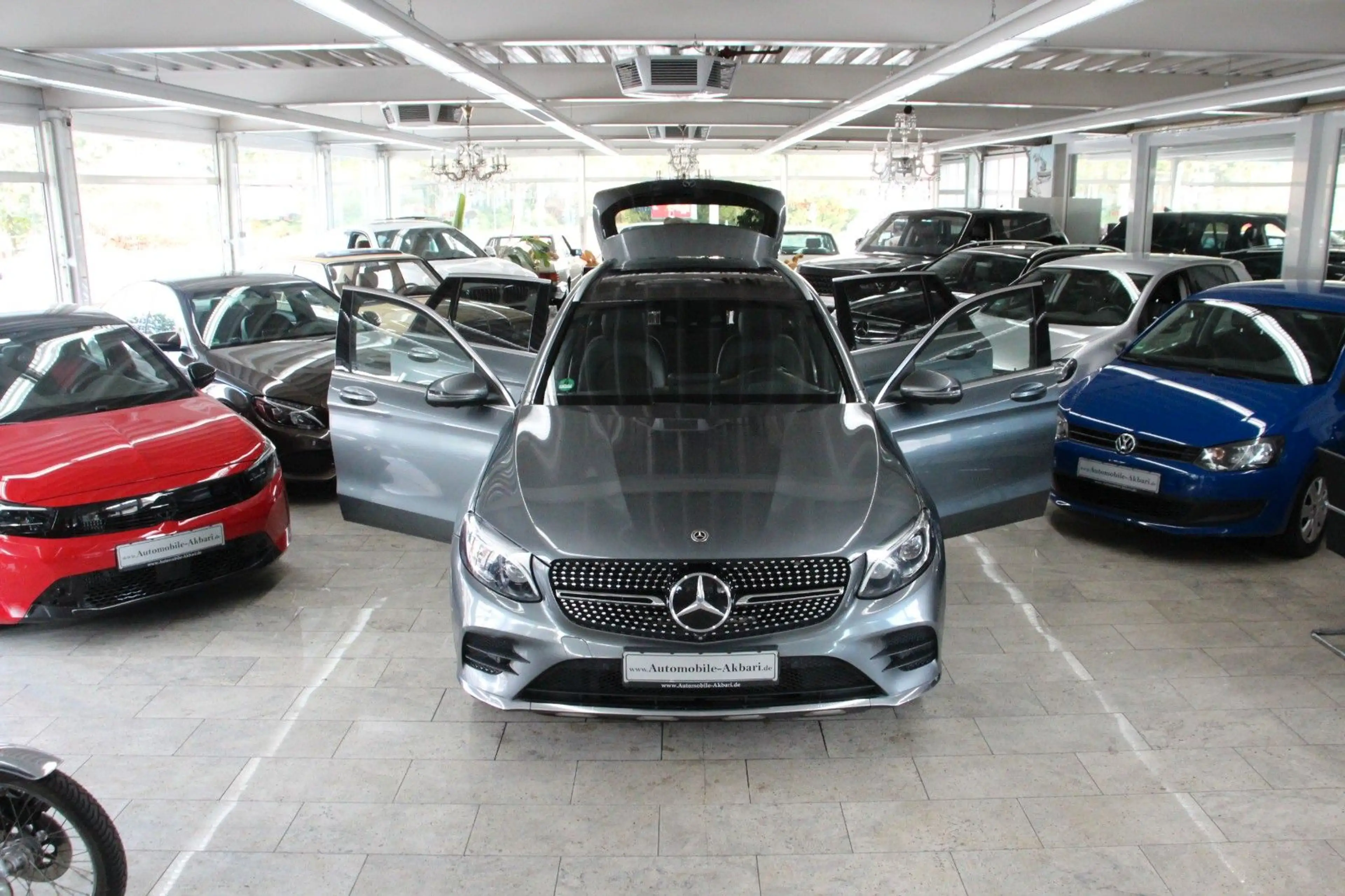 Mercedes-Benz GLC 250 d 4Matic *AMG Line/Burmester Sound* — photo 8