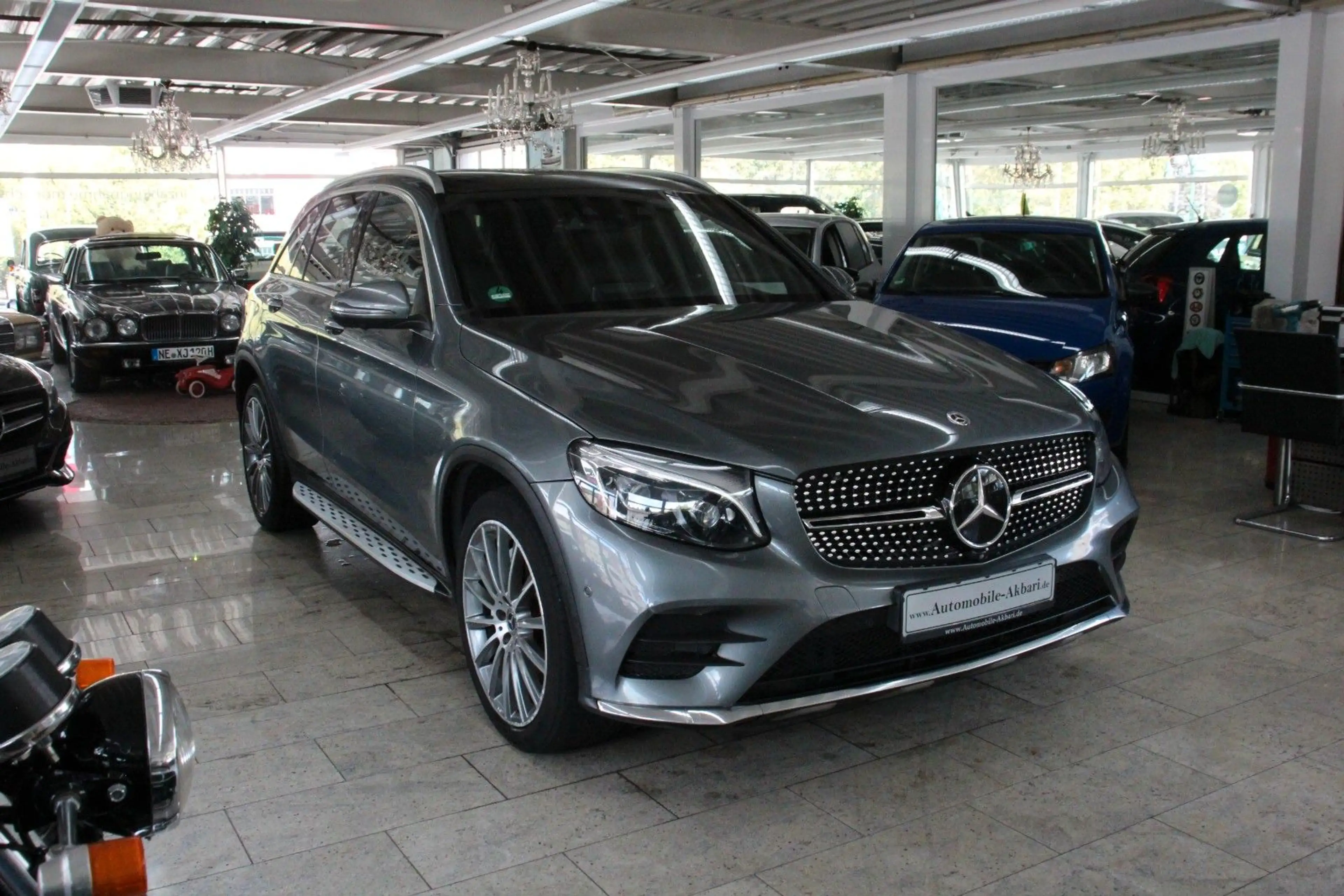Mercedes-Benz GLC 250 d 4Matic *AMG Line/Burmester Sound* — photo 2