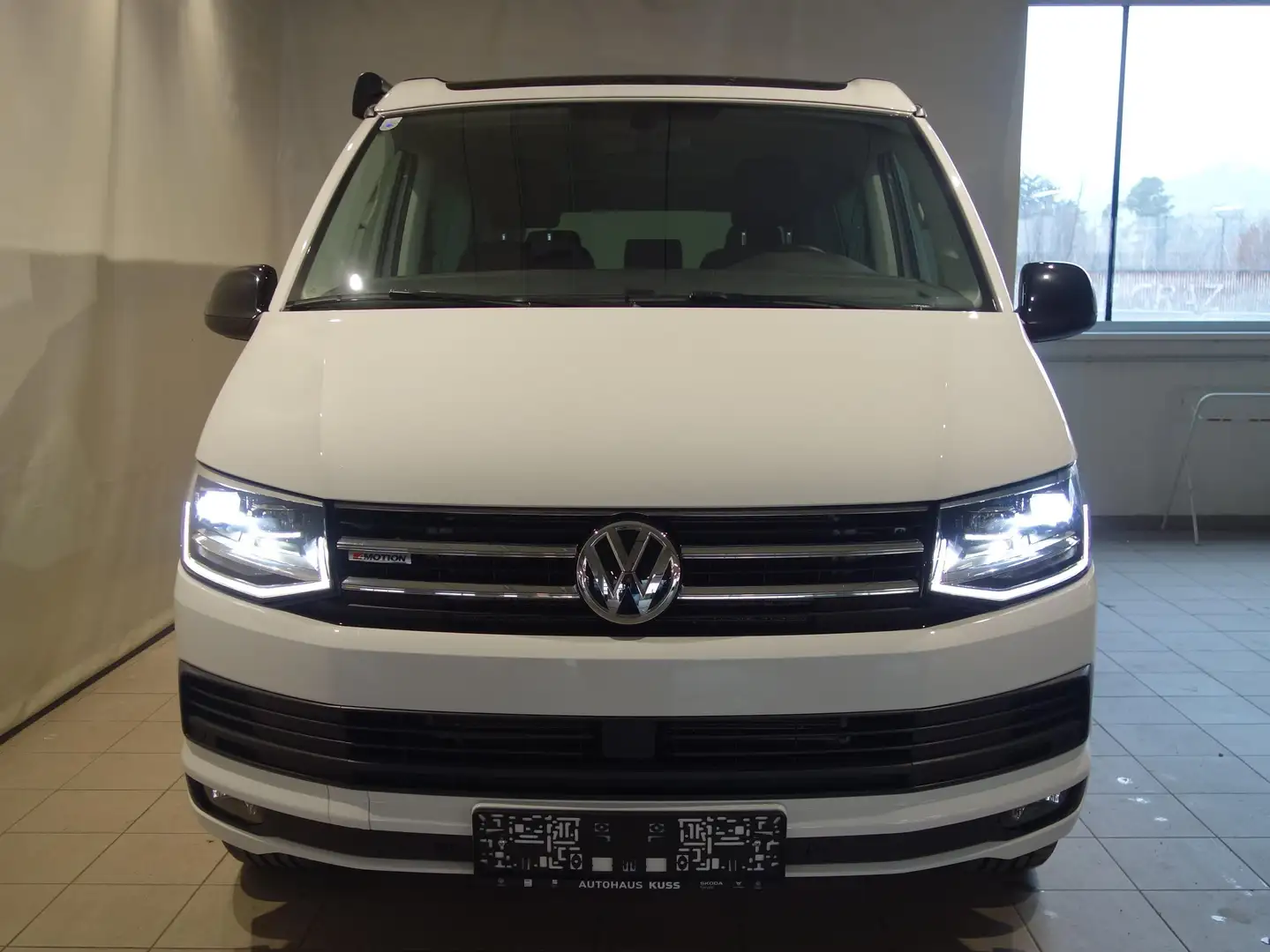 Volkswagen T6 California California Beach Edition 4Motion Weiß - 2