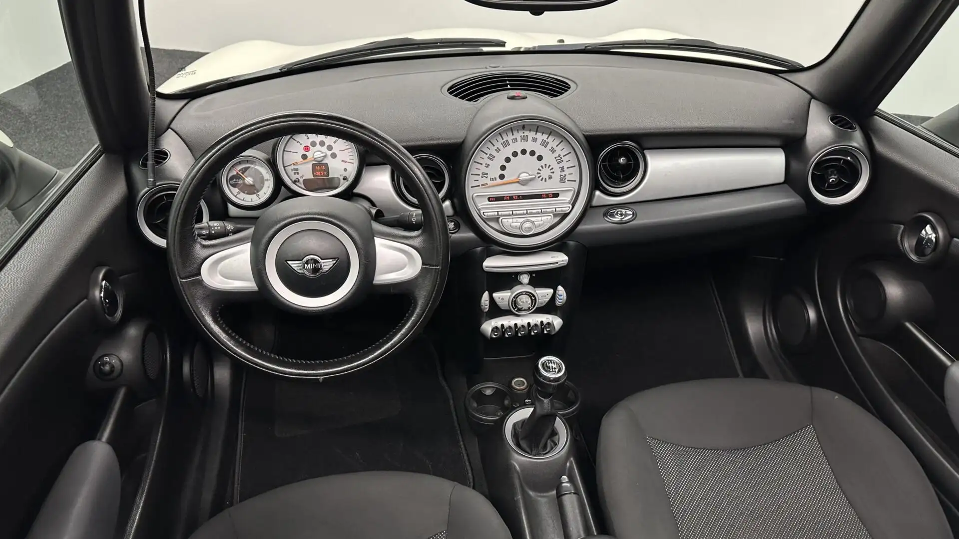 MINI Cooper Cabrio 1.6 Chili AIRCO LM. Blanc - 2