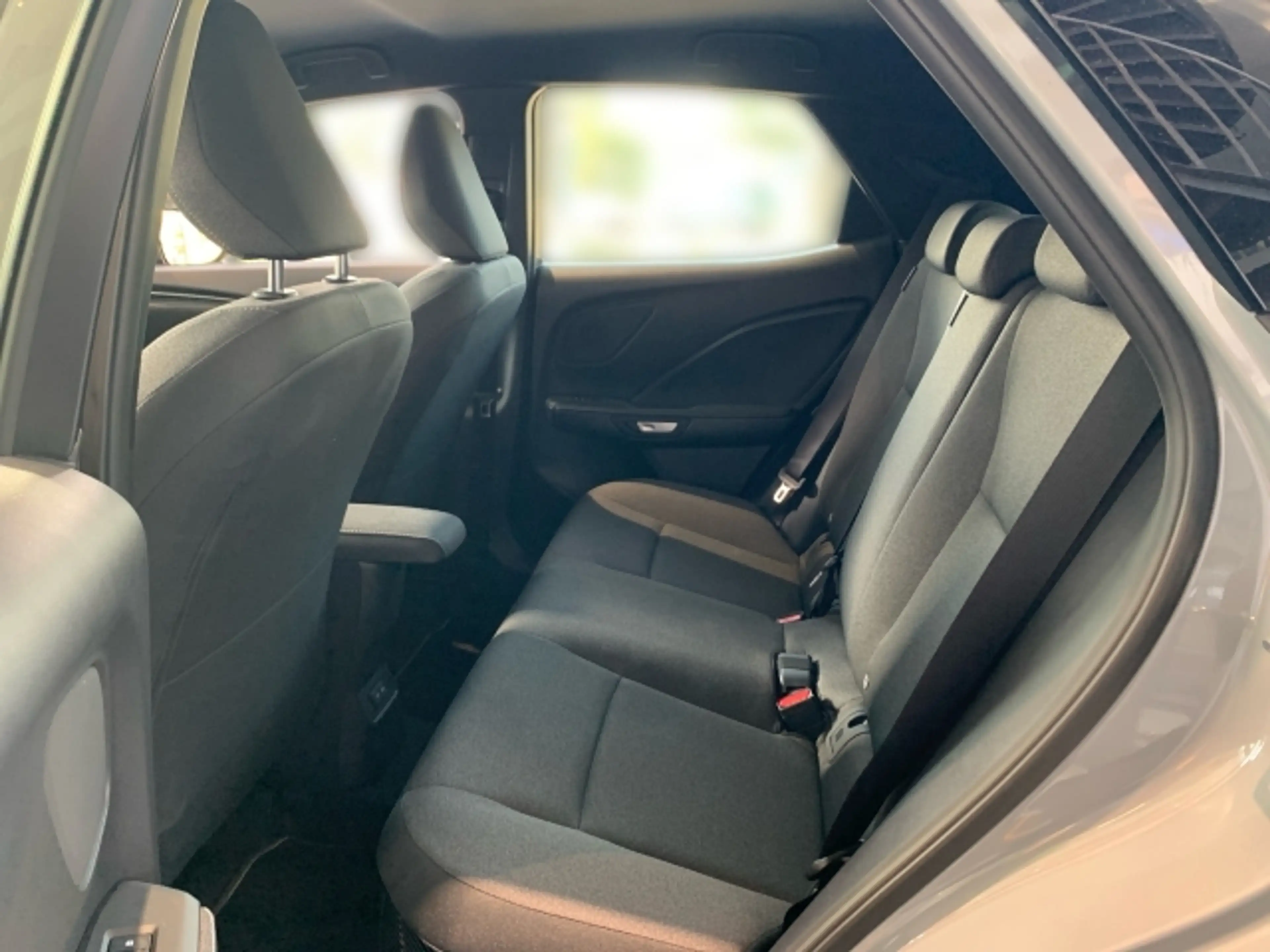 Lexus LBX LBX B-SUV Basis 1.5 TNGA HEV H (116 hp) stufenlos — photo 7