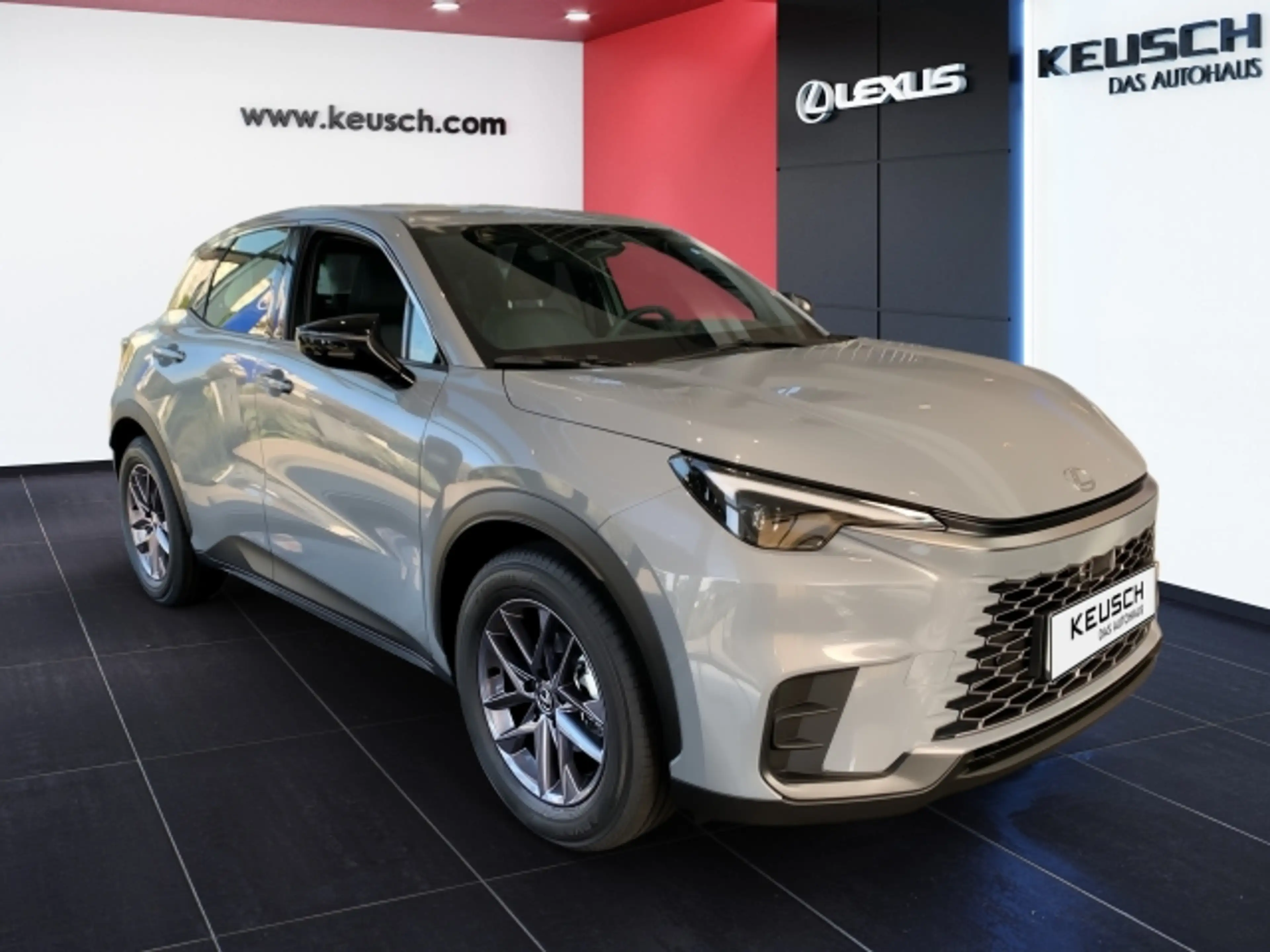 Lexus LBX LBX B-SUV Basis 1.5 TNGA HEV H (116 hp) stufenlos — photo 11