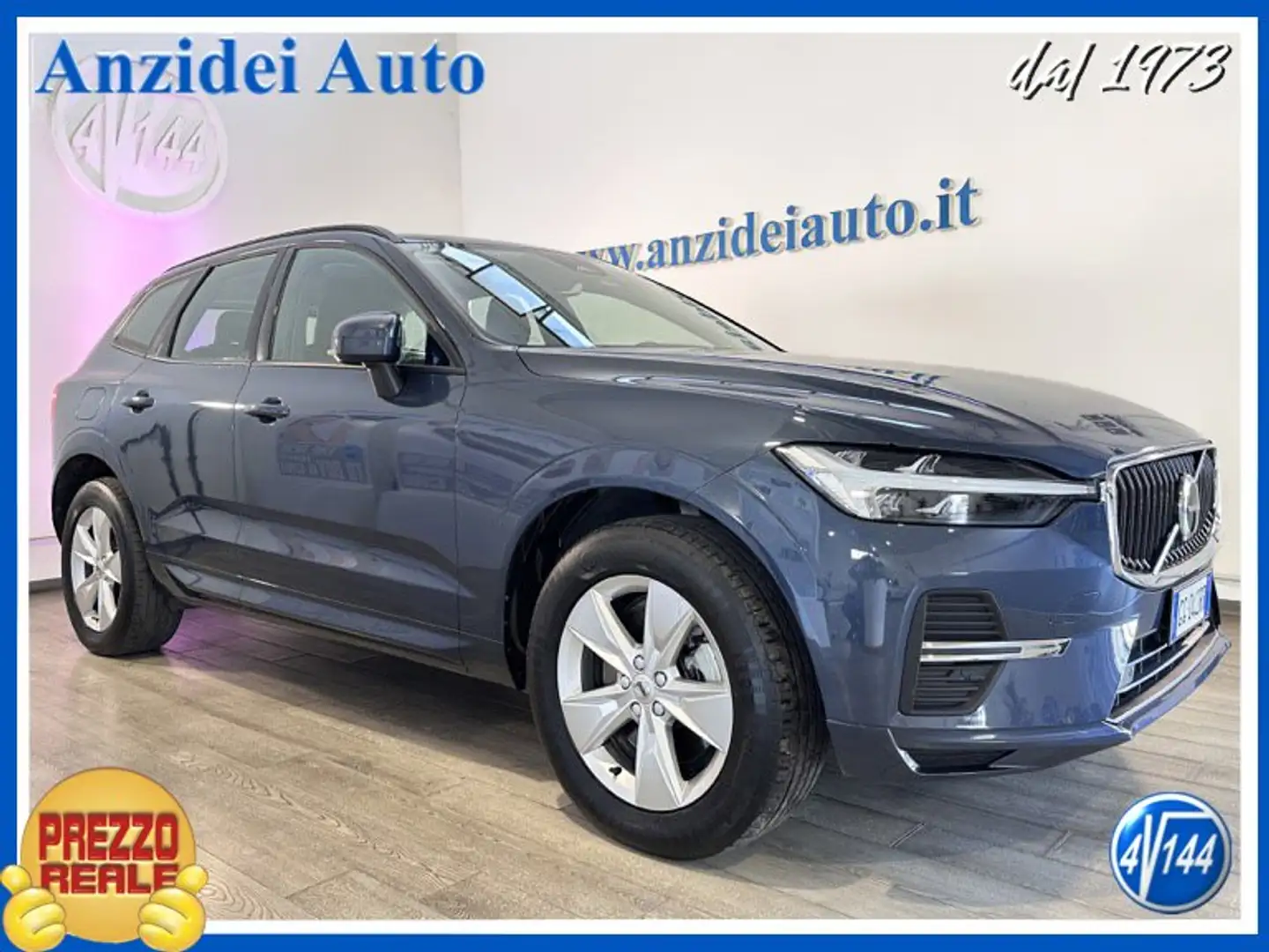 Volvo XC60 B4 (d) AWD Geartronic Business Blu/Azzurro - 1