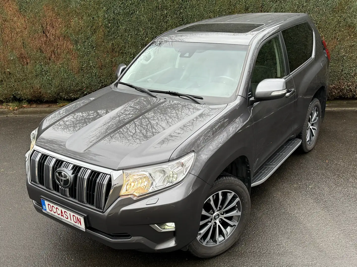 Toyota Land Cruiser Style 2.8L Diesel 204 CV  AT 3 Portes Gris - 1