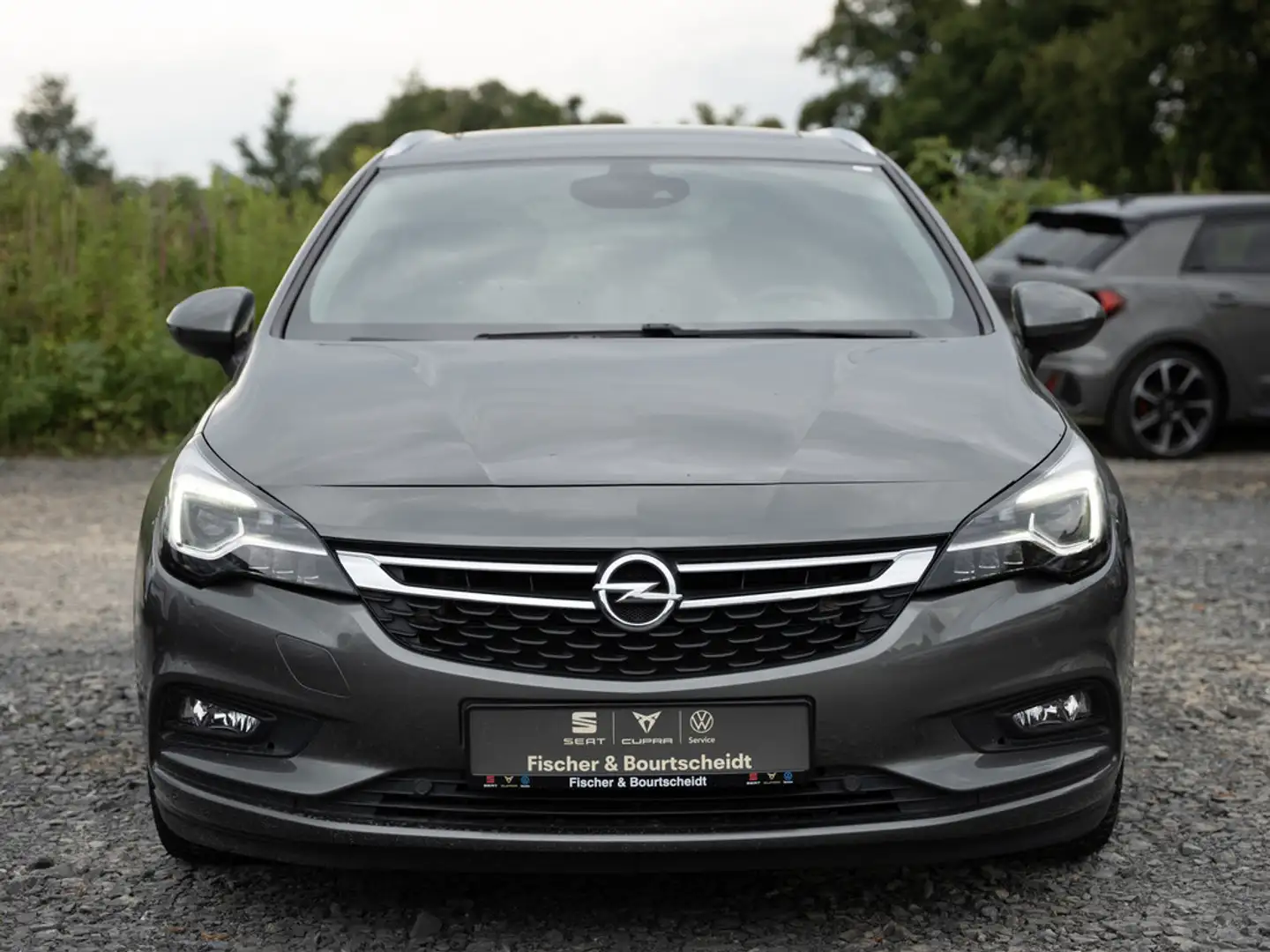 Opel Astra Sports Tourer 1.4 Innovation NAV PANO L - 2