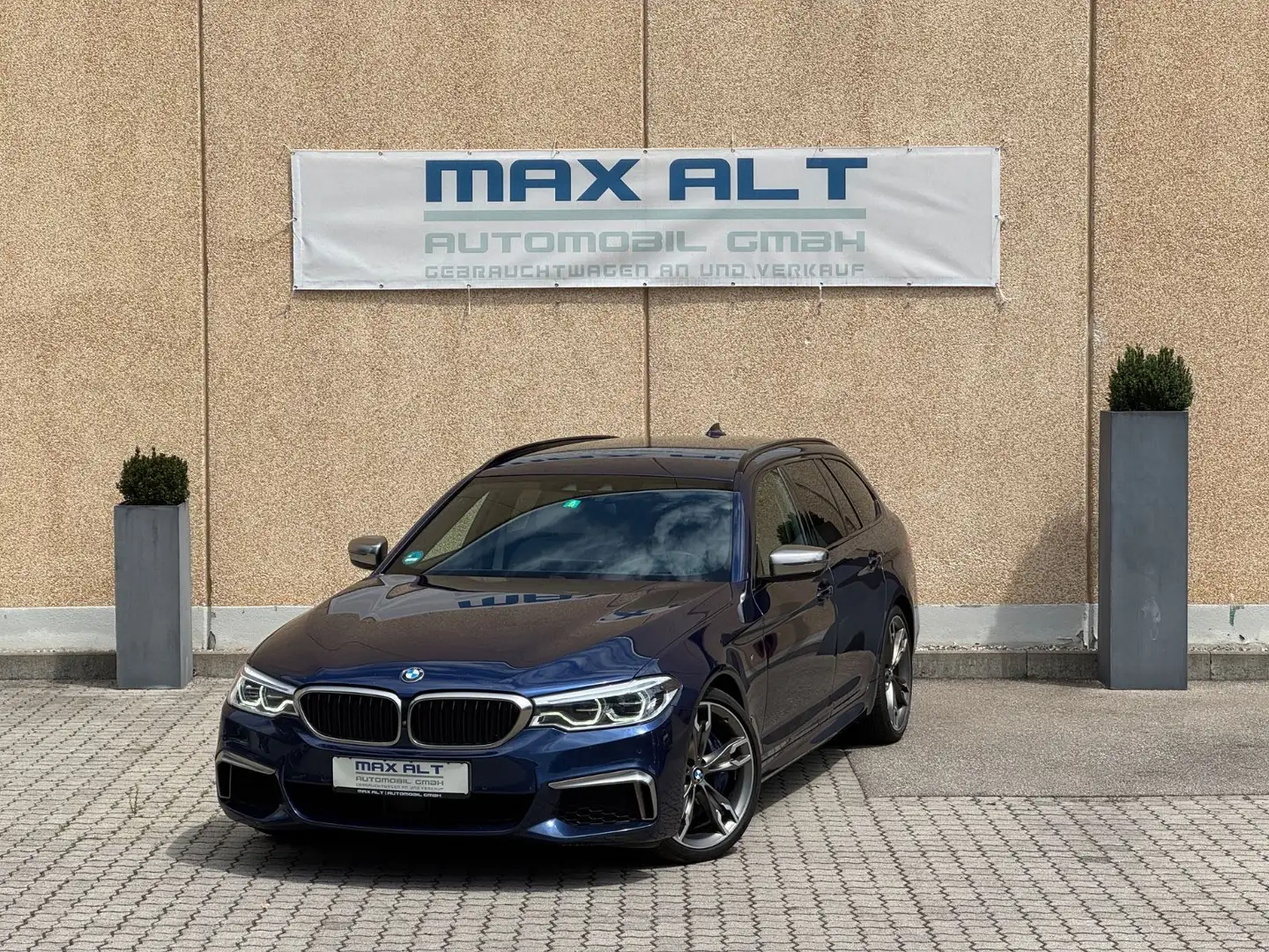 BMW 550 BMW M550d Tour xDr/1.Hd/ACC/HUD/360°/Massage/H&K Blauw - 1