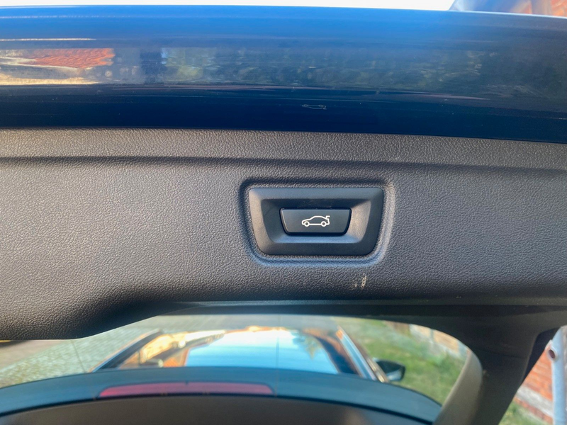 BMW 330 e Touring xDrive M Sport*Navi*Kamera*HUD — photo 10
