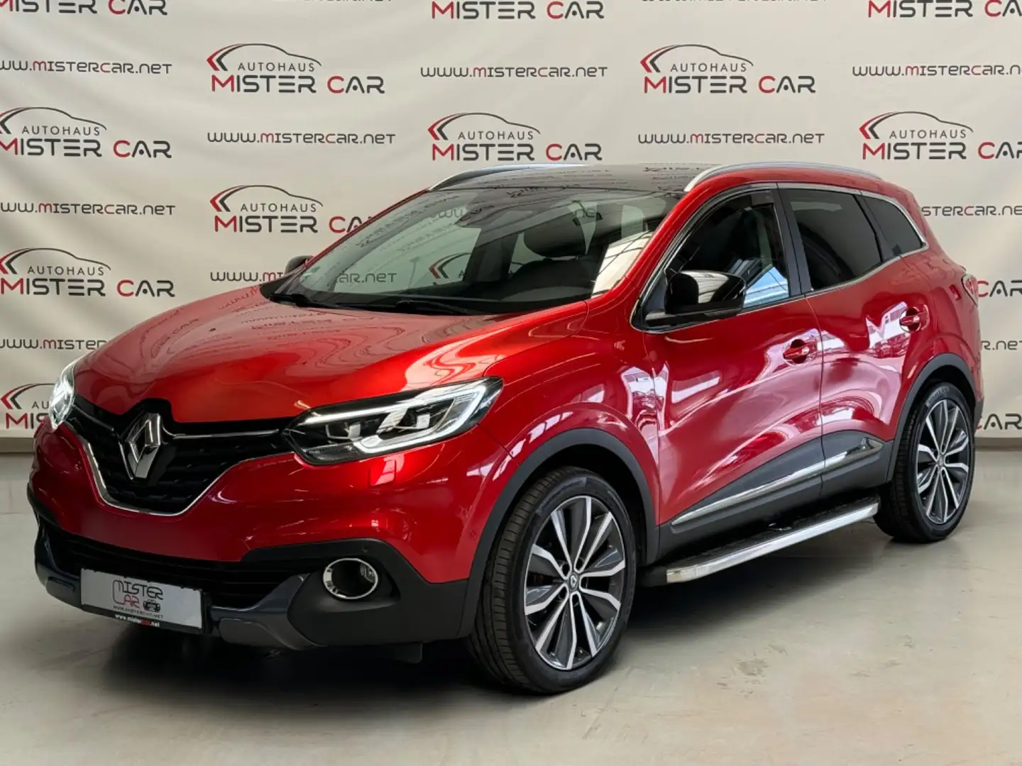 Renault Kadjar Bose Edition Aut PANO/Nav/LED/Kam/BOSE/19 Rot - 1