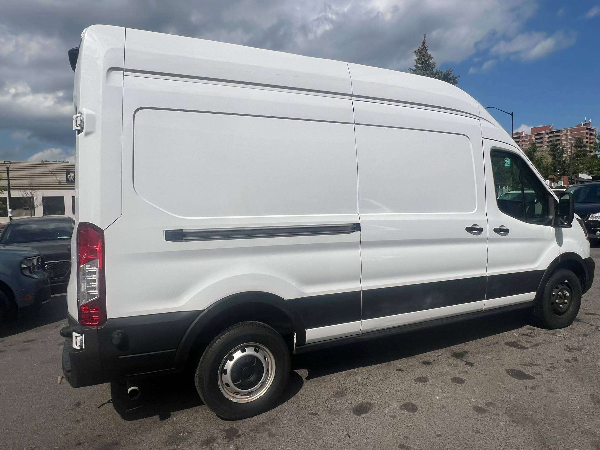 2024 Ford Transit Cargo Van
